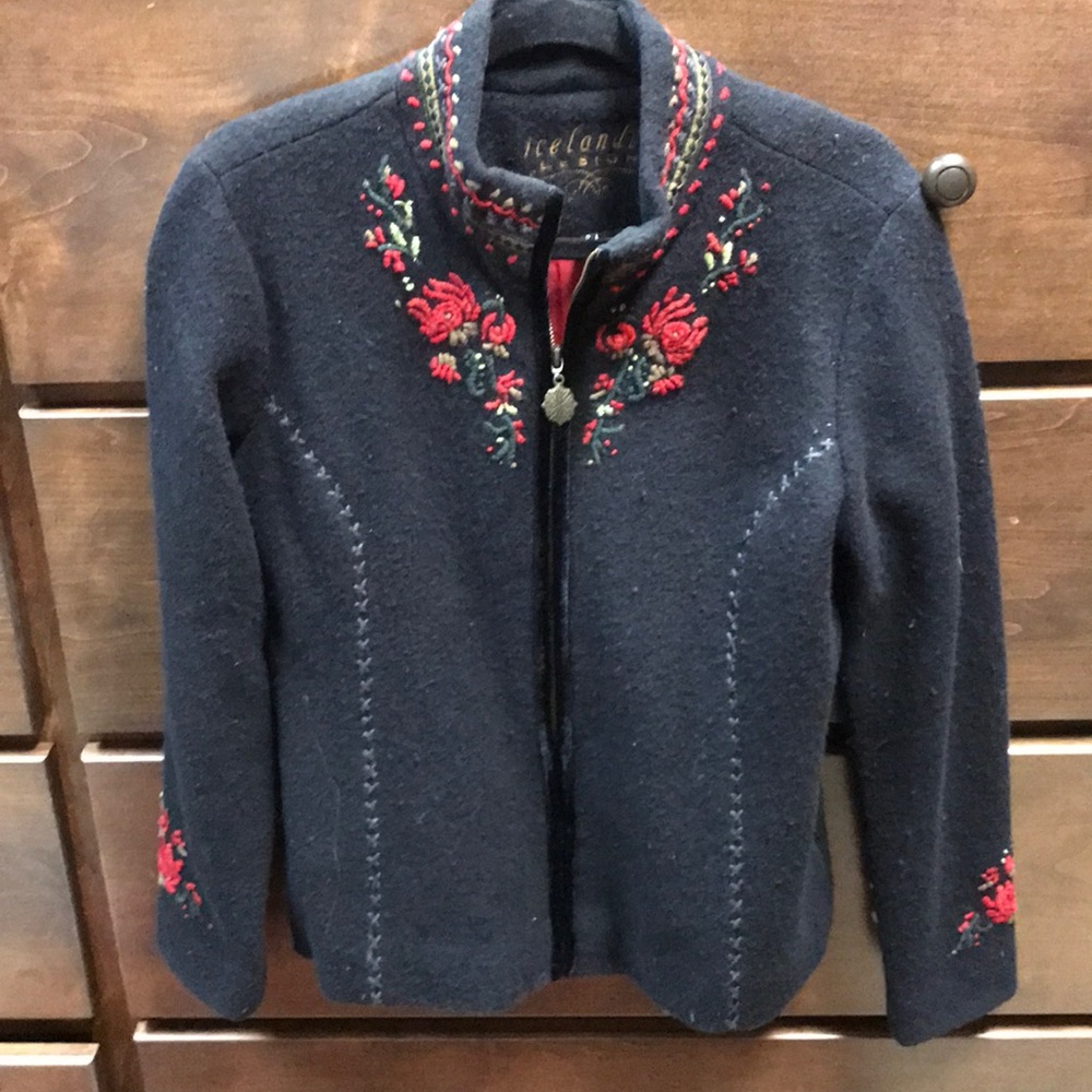 Icelandic Jacket ❄️ Best for cold days Sz S